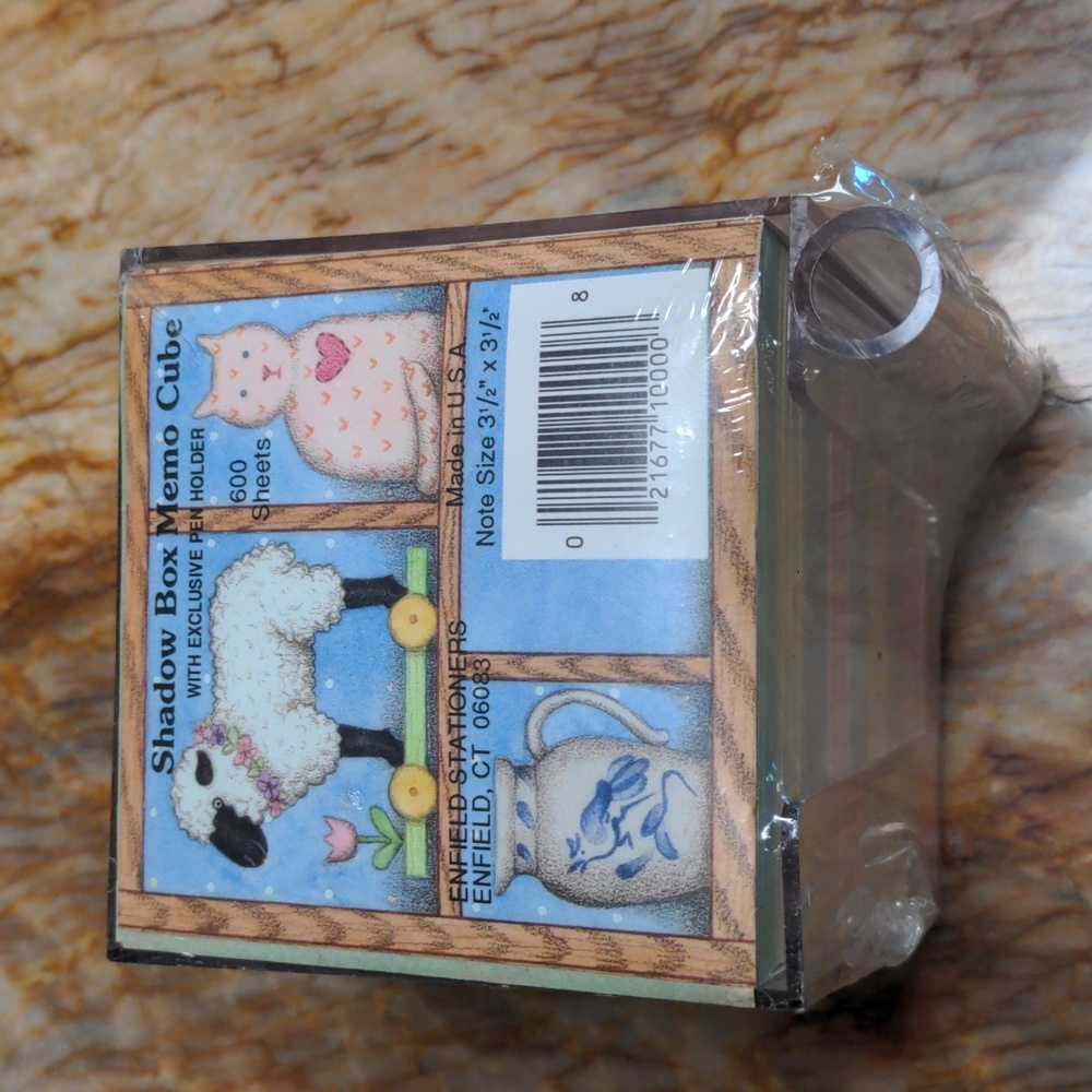 Shadow Box Memo Cube Paper - Picture 2 of 3